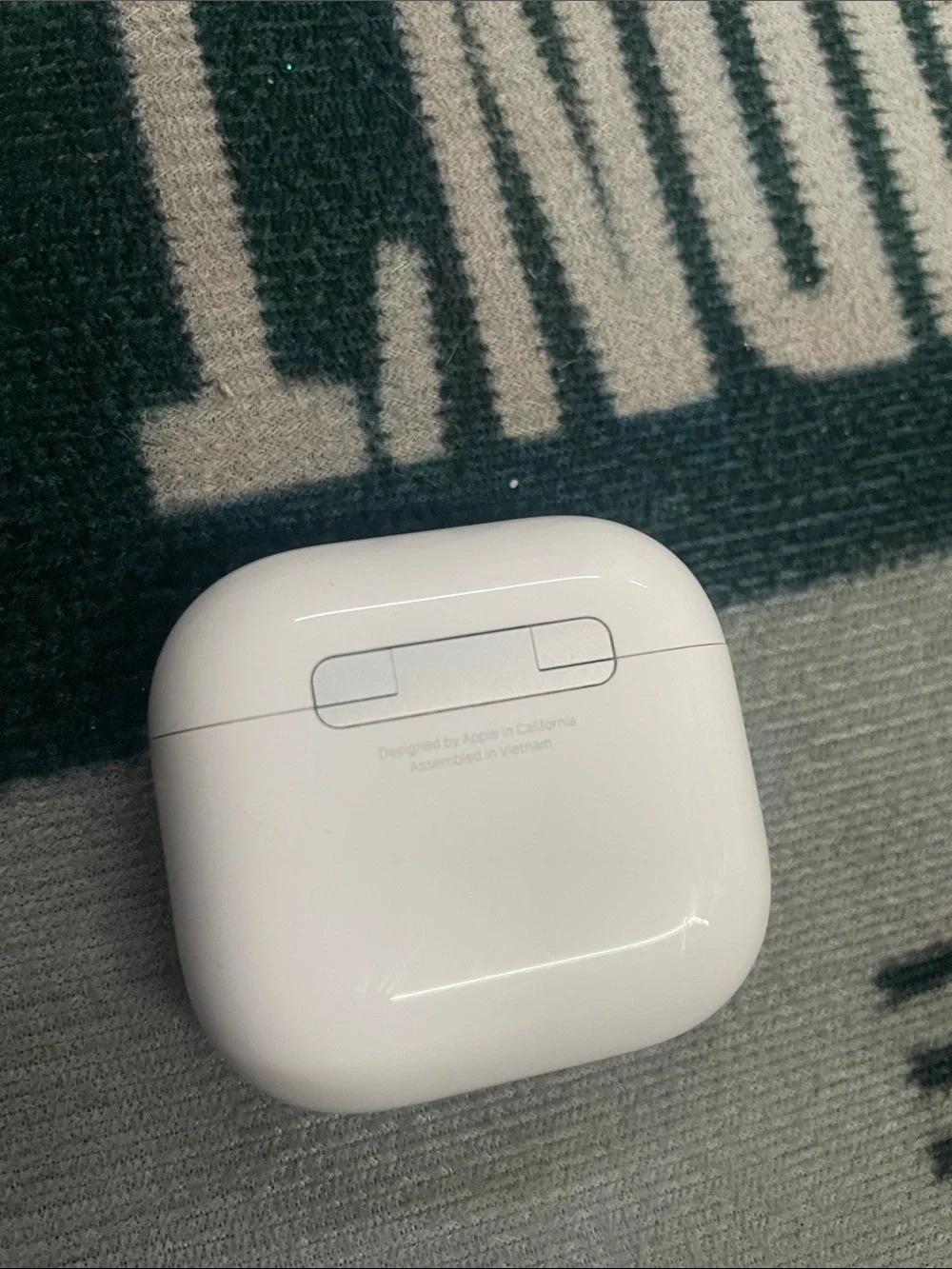 Apple AirPods gen 4 brand new